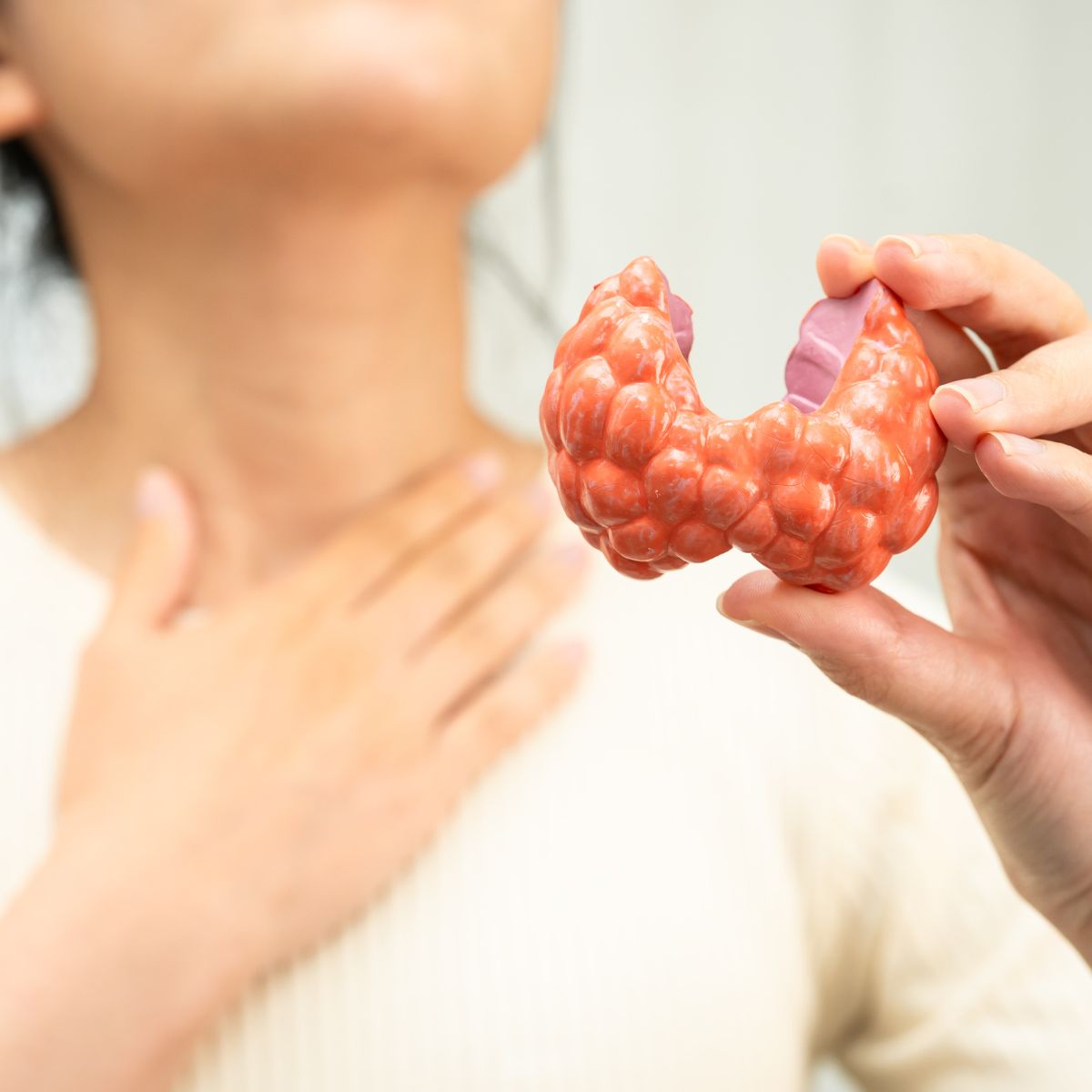 jak długo nie można dźwigać po operacji tarczycy